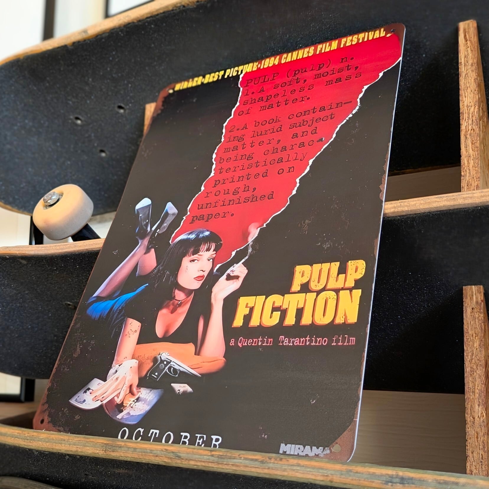 送料無料！ちょうどいいブリキ看板 【 Pulp Fiction / パルプ