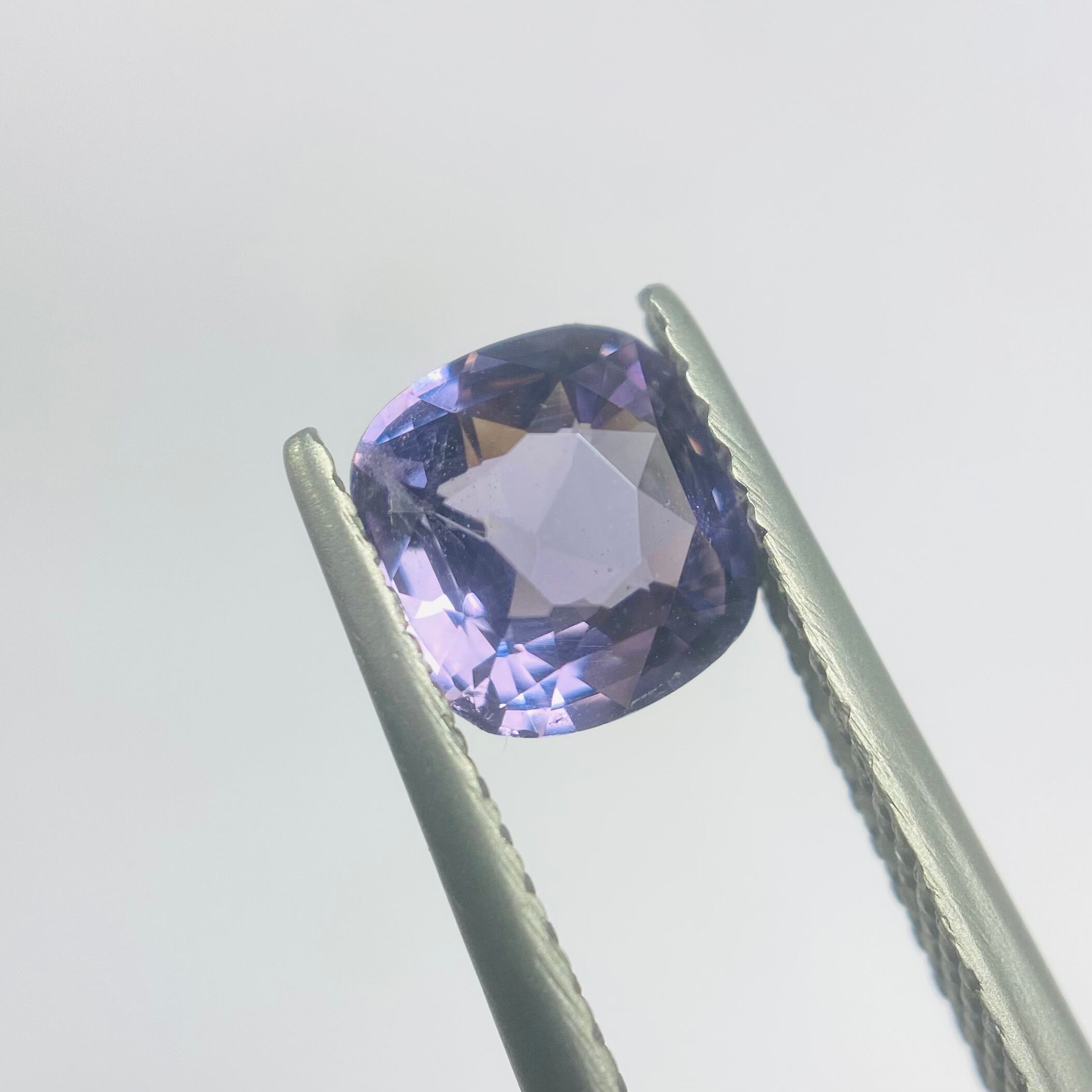 ライラックなスピネル