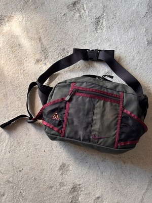 00s NIKE ACG/Technical Body Bag/銀タグ/テクニカルボディーバッグ/ウエストバッグ/刺繍ロゴ/カ－キ/ナイキ