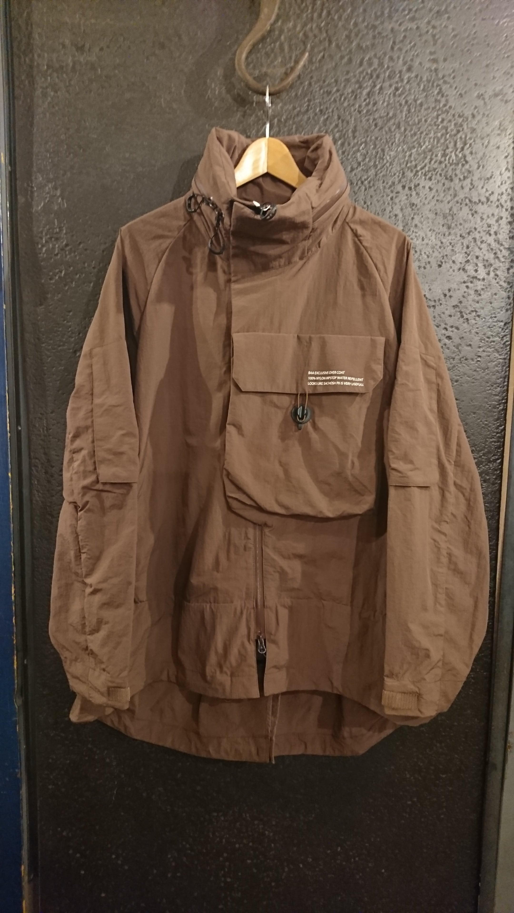 COMFY CMF OUTDOOR GARMENT "BAA EXCLUSIVE OVER COAT" Moca Color