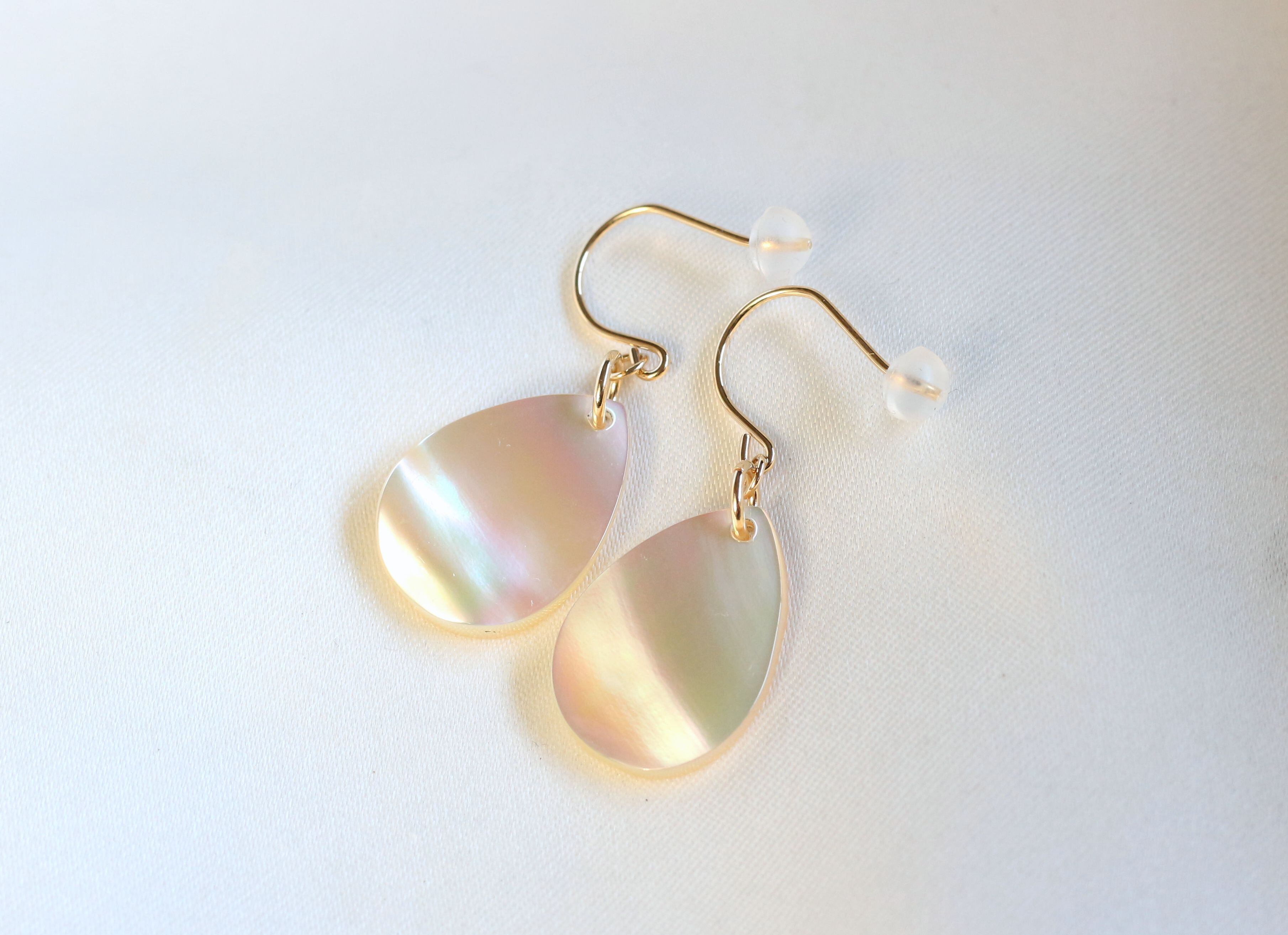 K18YG 夜光貝のピアス | Atelier Ozaki