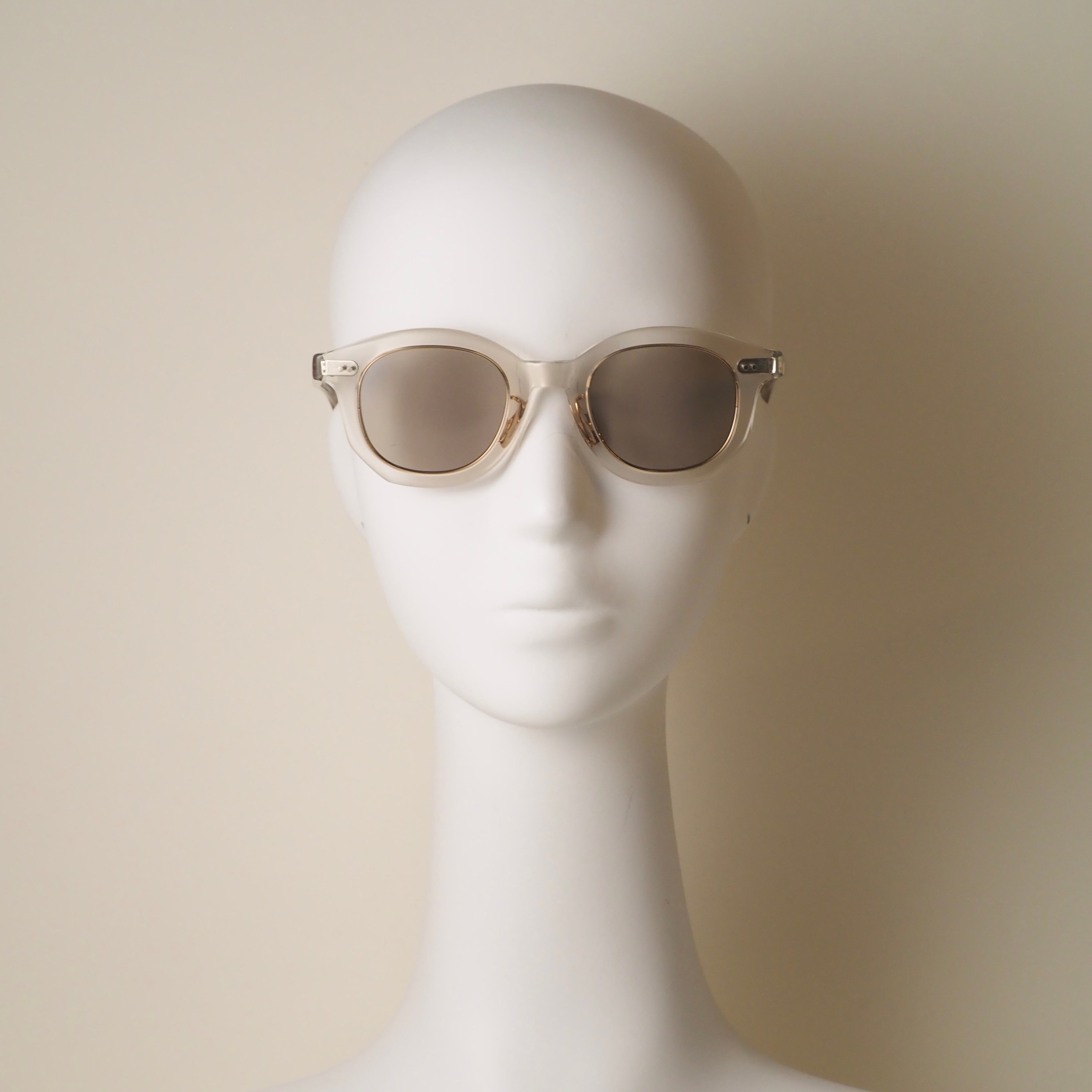 U-181 SUN col.02(Clear sand gray / Gold+Silver)【YUICHI TOYAMA