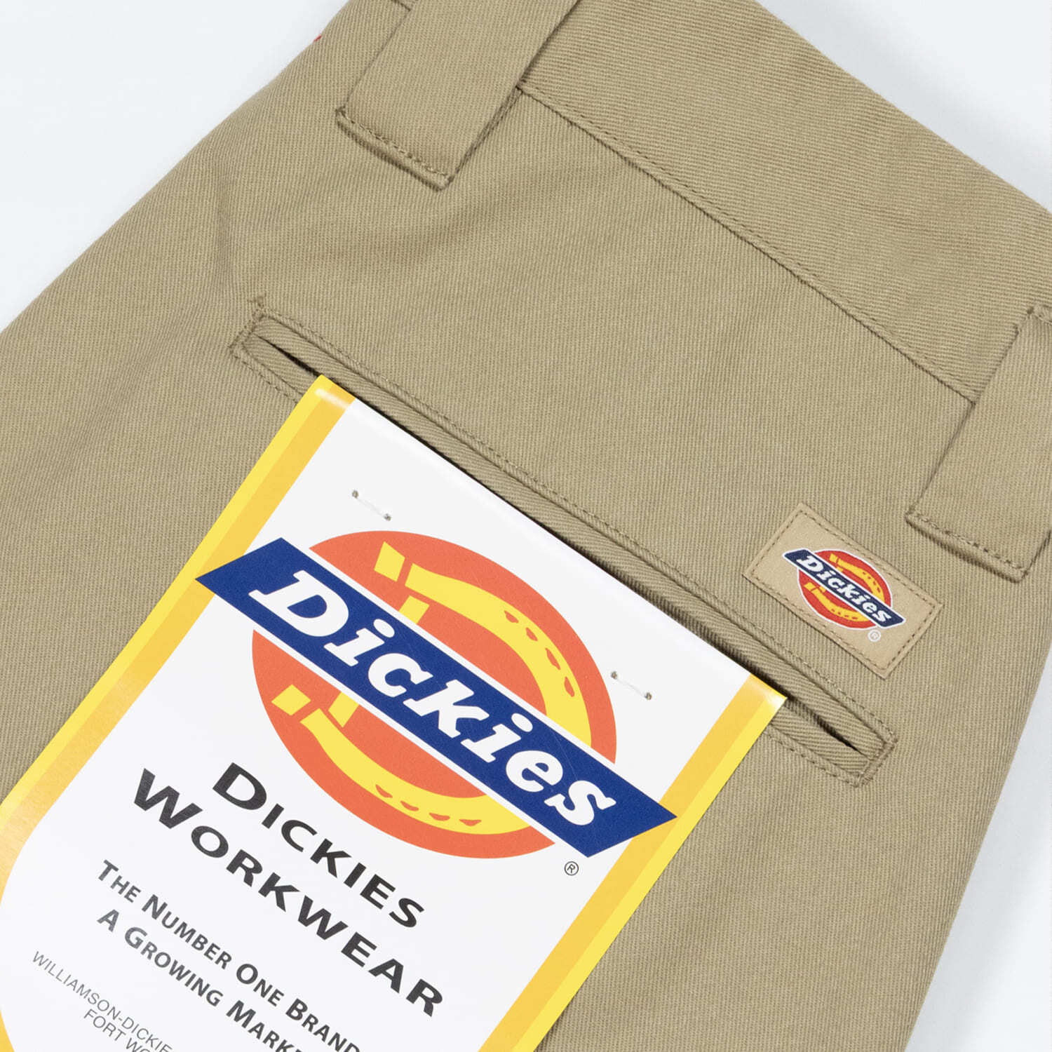 UNEEK BASEMNT - Discover independent style.