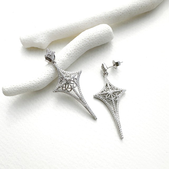 ベツレヘム スター ジルコニア スタッドピアス