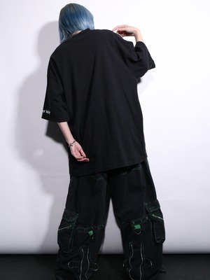 Monument Valley printed PRO CLUB body over silhouette tee