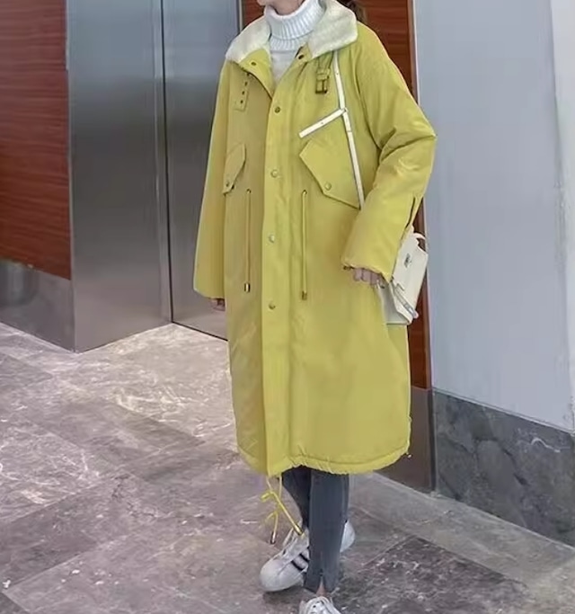 【送料無料】 アウター コート 長袖 ミドル丈 膝上丈 ラムウール スエード裏地 キルティング コットン入り 厚手 ファー襟 前開き あたたかい ゆったり きれいめ エレガント 大人可愛い シンプル おしゃれ シック 存在感 フェミニン ガーリー 韓国風 オルチャン 人気 トレンド 新作 冬 20代 30代 40代 50代 お出かけ イベント 旅行 リゾート デート ママ デイリー オフィス OL 通勤 通学 普段着 着回し インスタ映え 70382