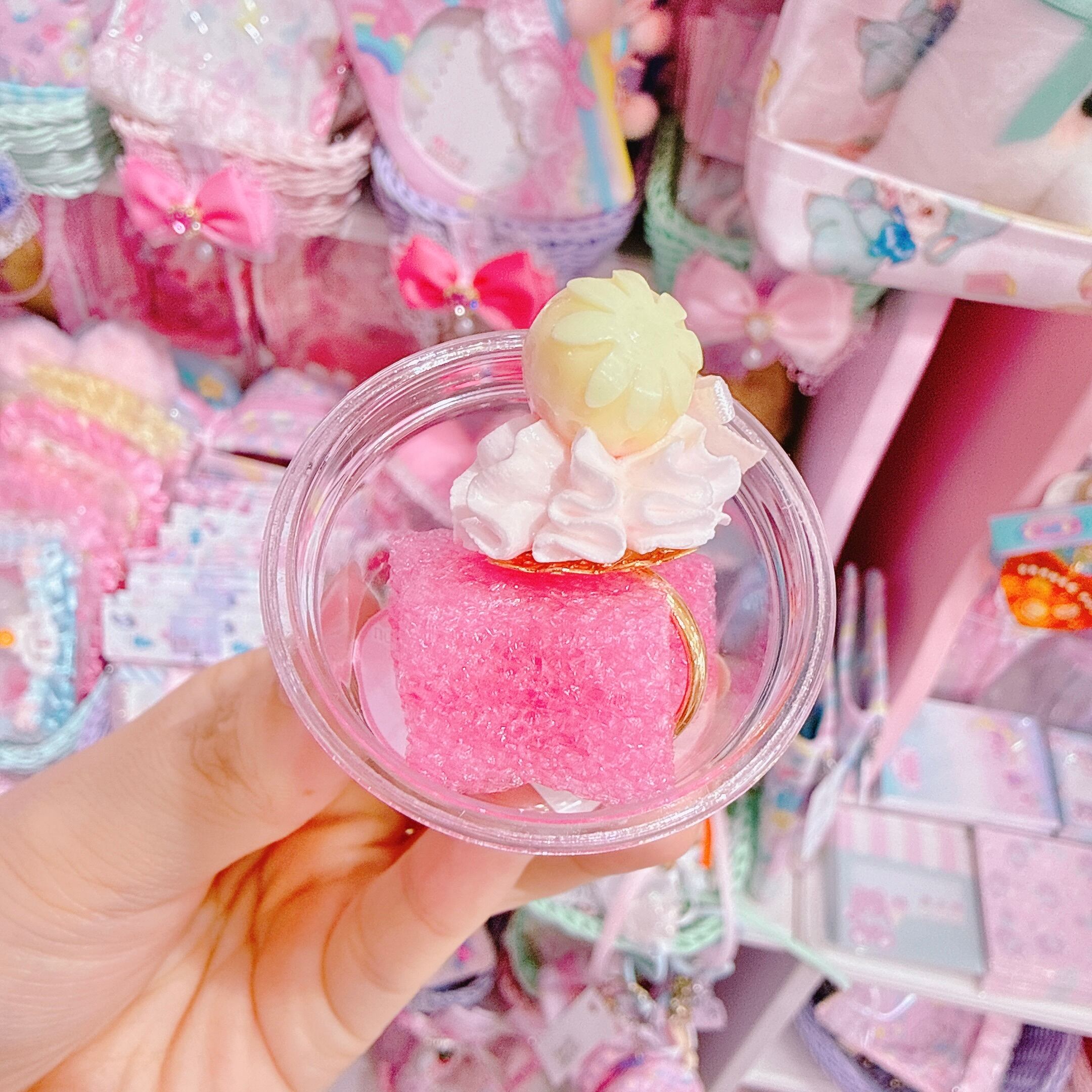 【C8】15-19ピンクいちごリング