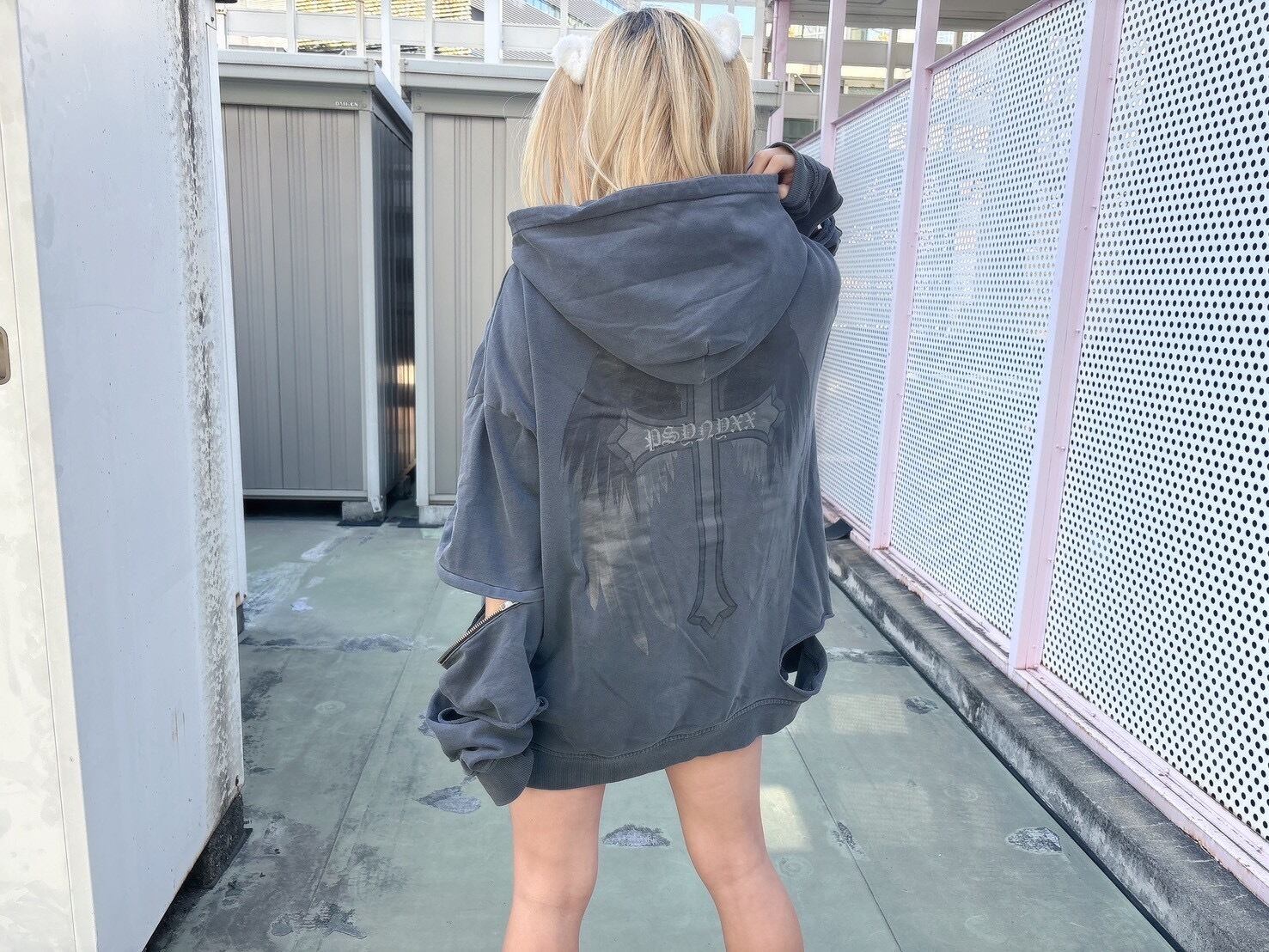 PSYNYXXチェーンクロスダメージパーカー サブカル 地雷 グランジ系