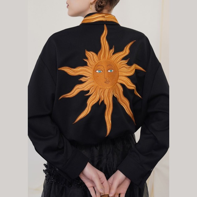 太陽を味方にしたブラックサニーシャツ　E00137
