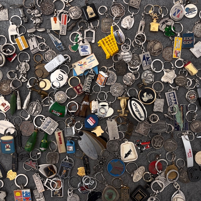 199個  フレンチ キーホルダー フランス 雑貨 ヴィンテージ  2412006-14