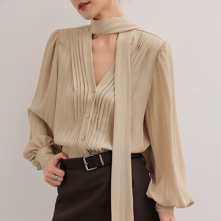 Vネックプリーツリボンタイ ブラウス H11073