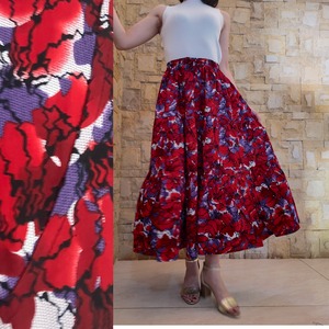 ティアードスカート=red flowers