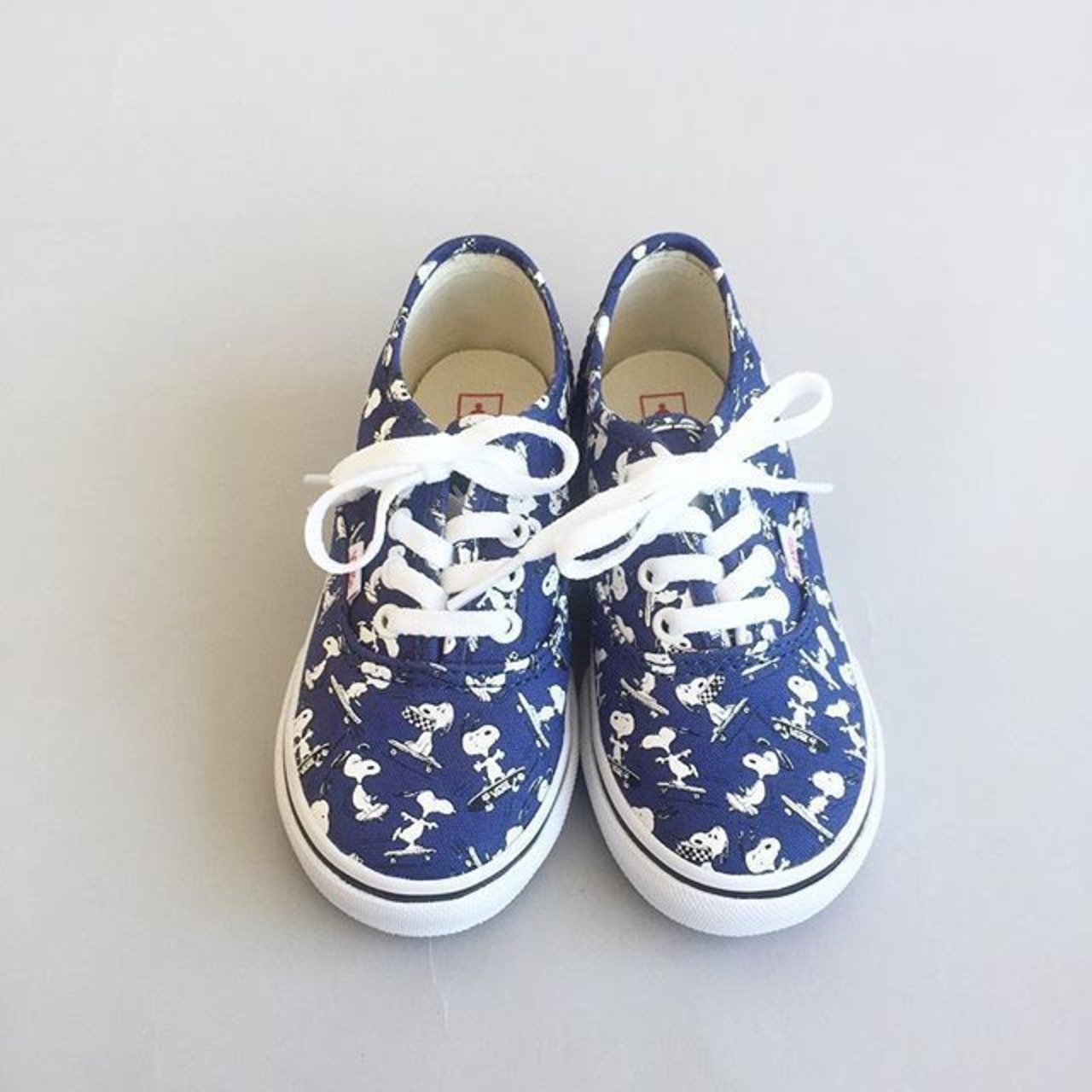 VANS × PEANUTS / AUTHENTIC / SNOOPY SKATING / NAVY /  バンズ×ピーナッツ / オーセンティック /  ネイビー / 子供サイズ