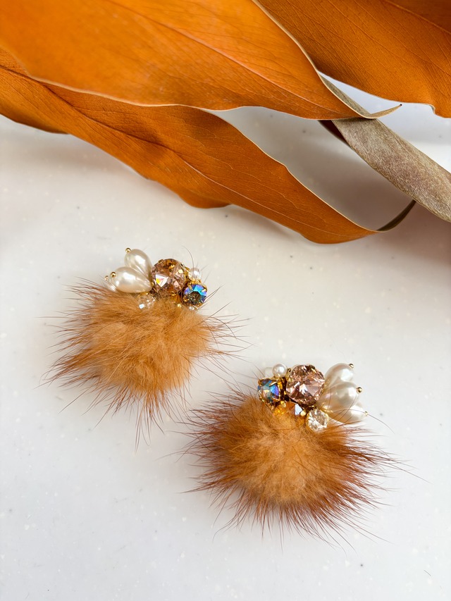 ミンクファービジューピアス/イヤリング