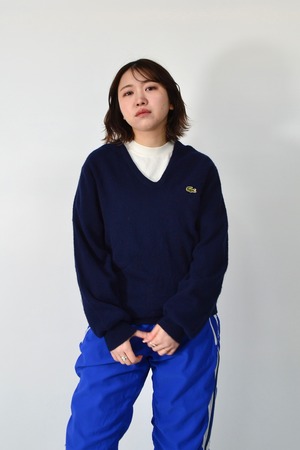 80s LACOSTE Vneck acrylic knit sweater