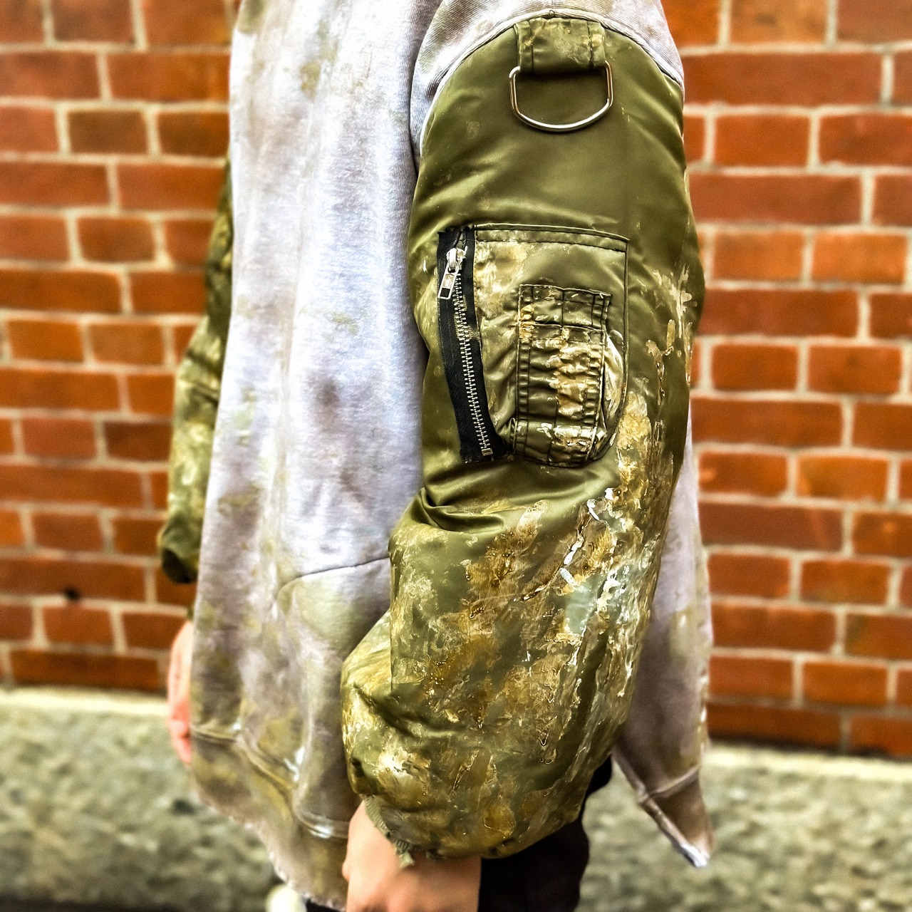 UNFINISHED GO OUT OF FASHION24121