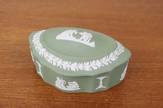 ウェッジウッド　ジャスパー　小物入れ　セージグリーン　シルバーボックス　WEDGWOOD　イギリス　ヴィンテージ　く34-1