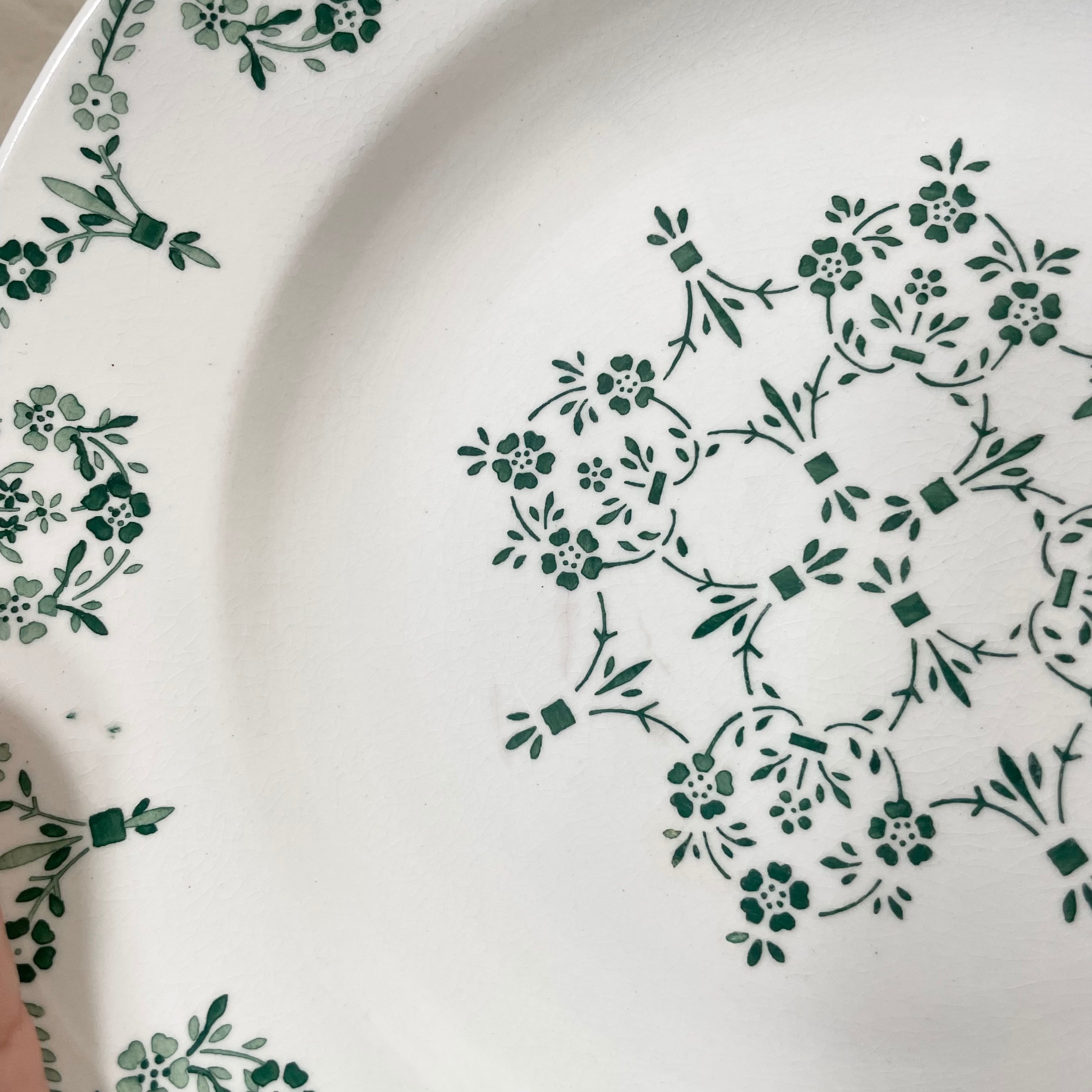 華やかな緑のプレート | tsuitachi craft&brocante