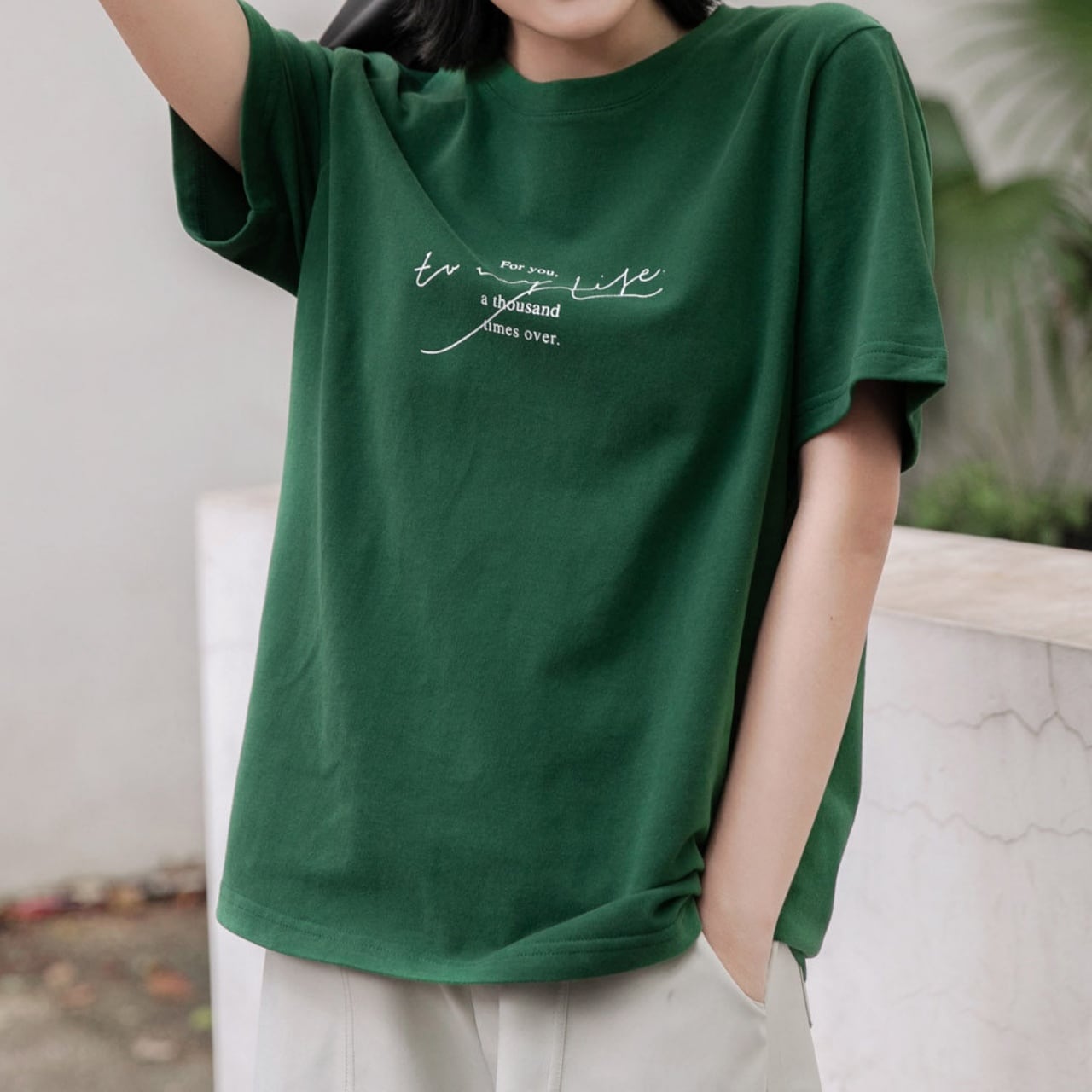 レタリングロゴクルーネックTシャツ A02202