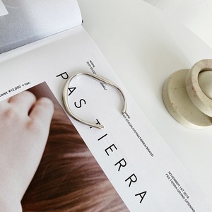 デザインバングル