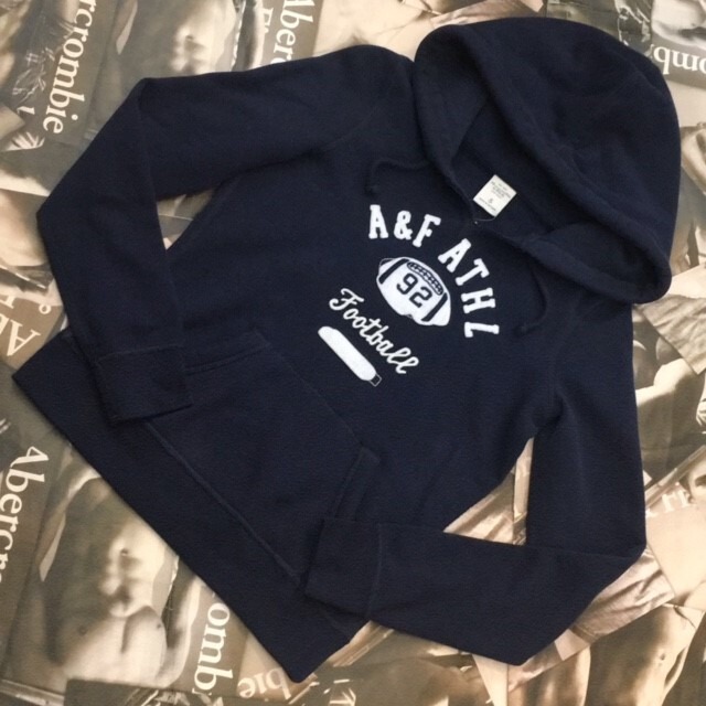 Abercrombie＆Fitch　WOMEN　パーカー　Ｍサイズ