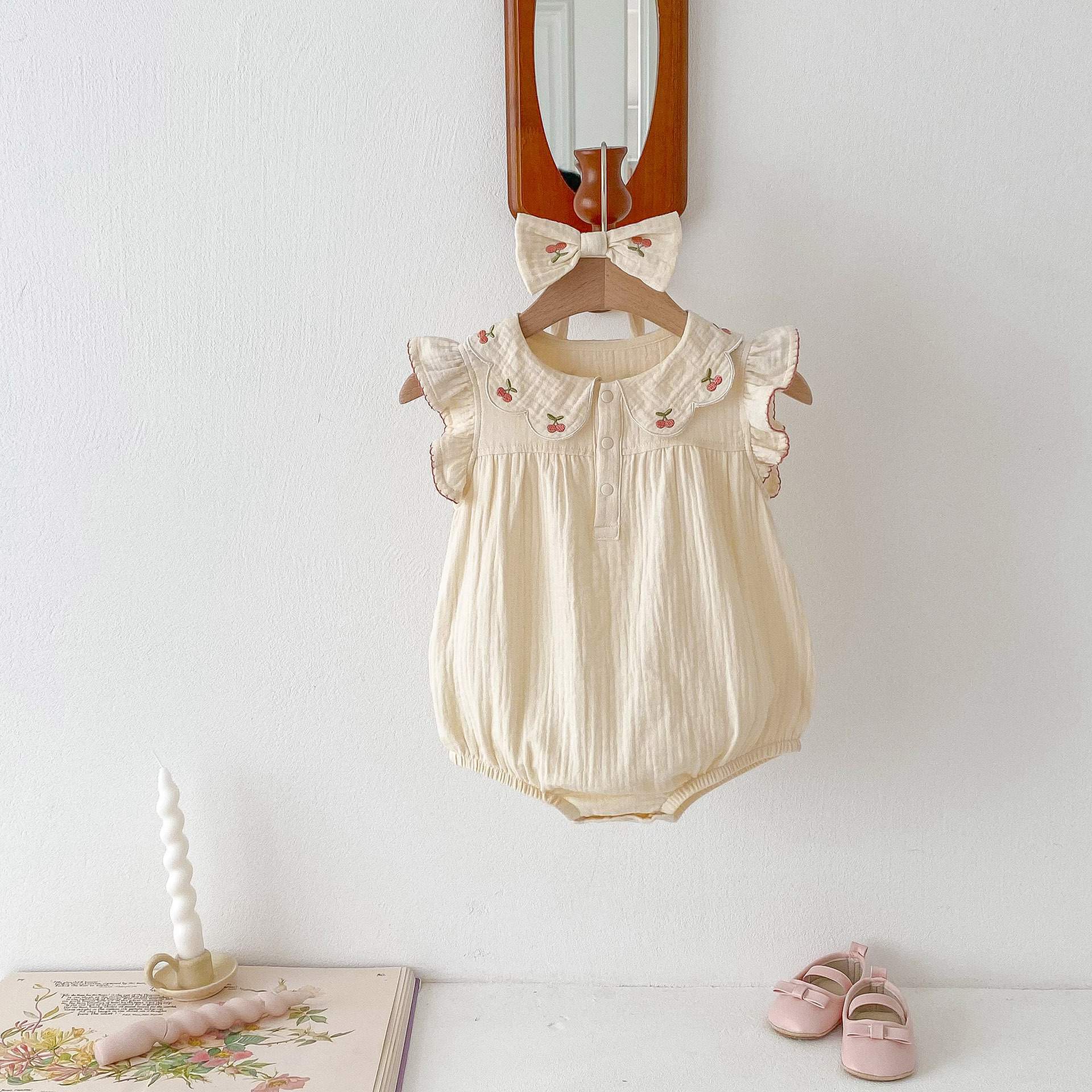 チェリーヘアバンド付きガーゼロンパース