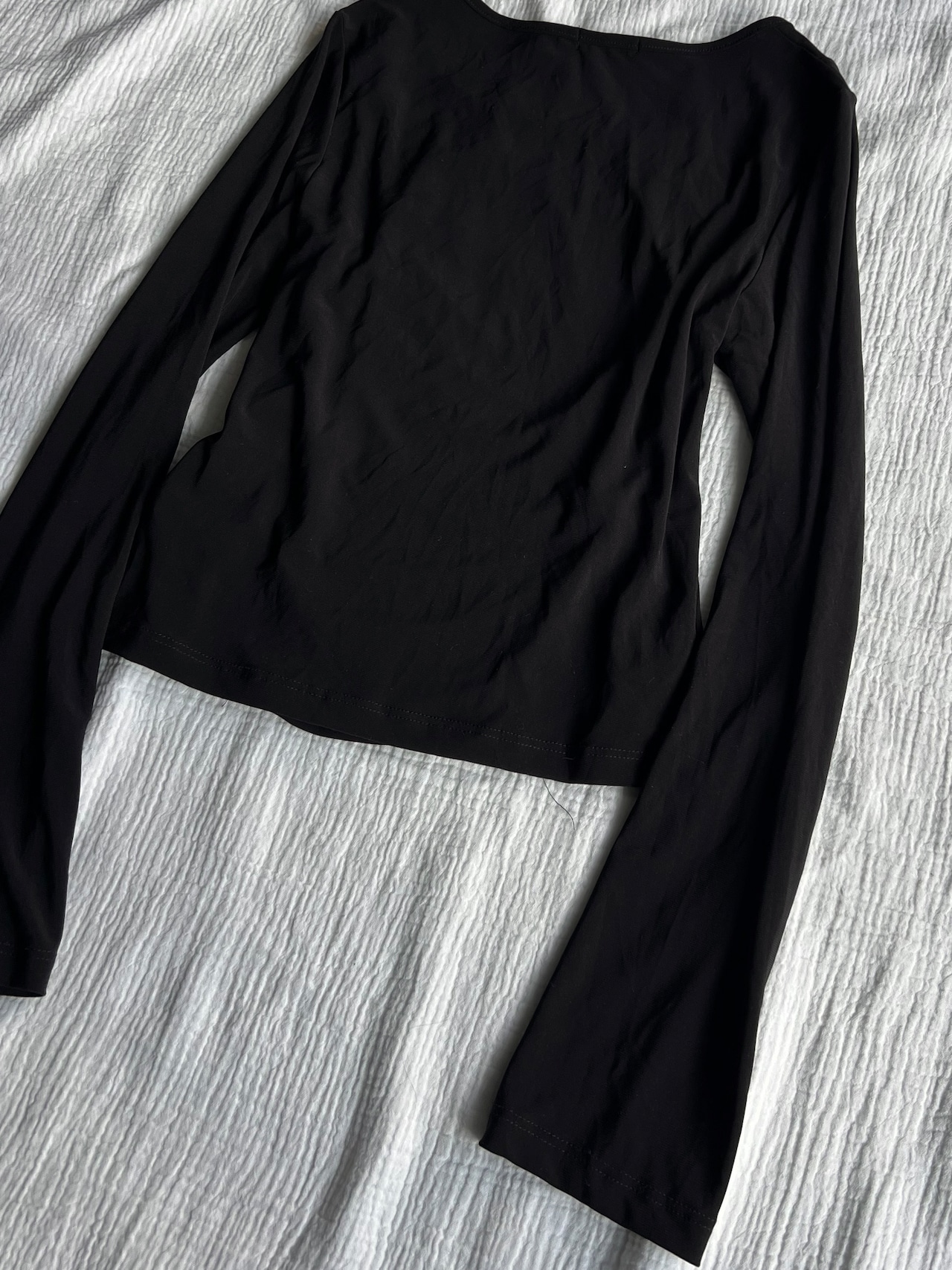 "luna" Shirring Chain Gimmick Tops