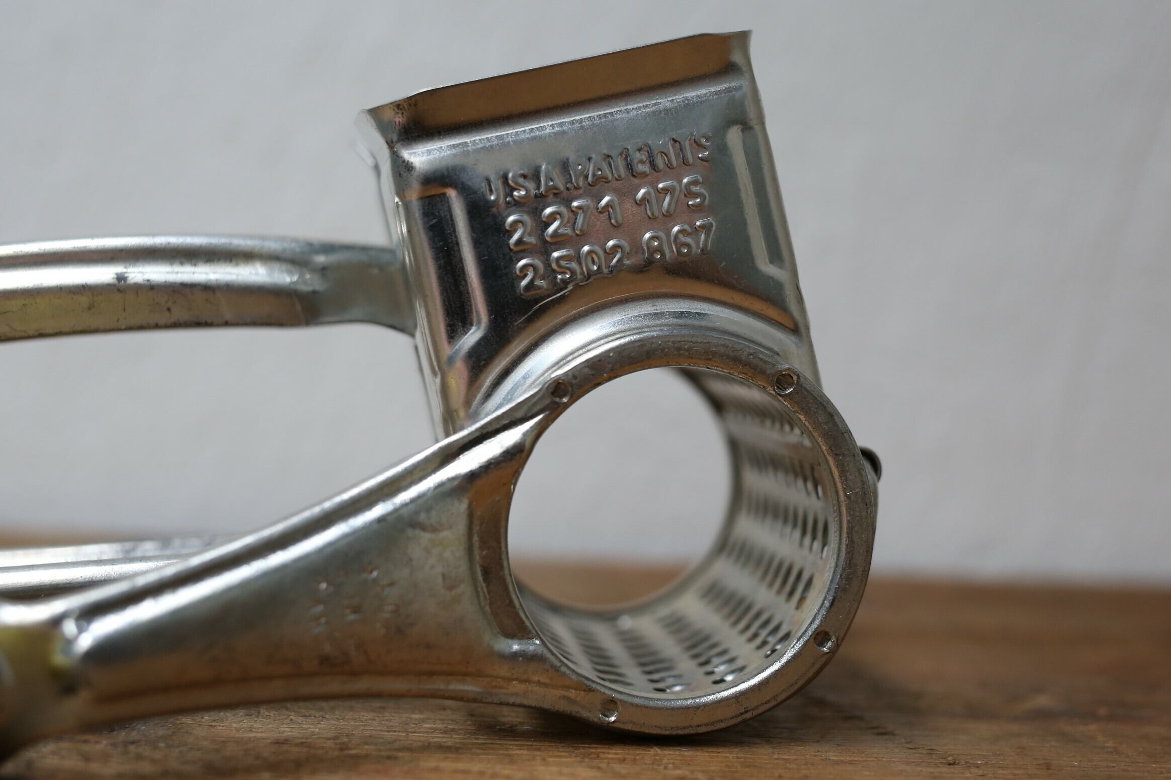 フランス アンティーク ヴィンテージ チーズグレーター チーズおろし