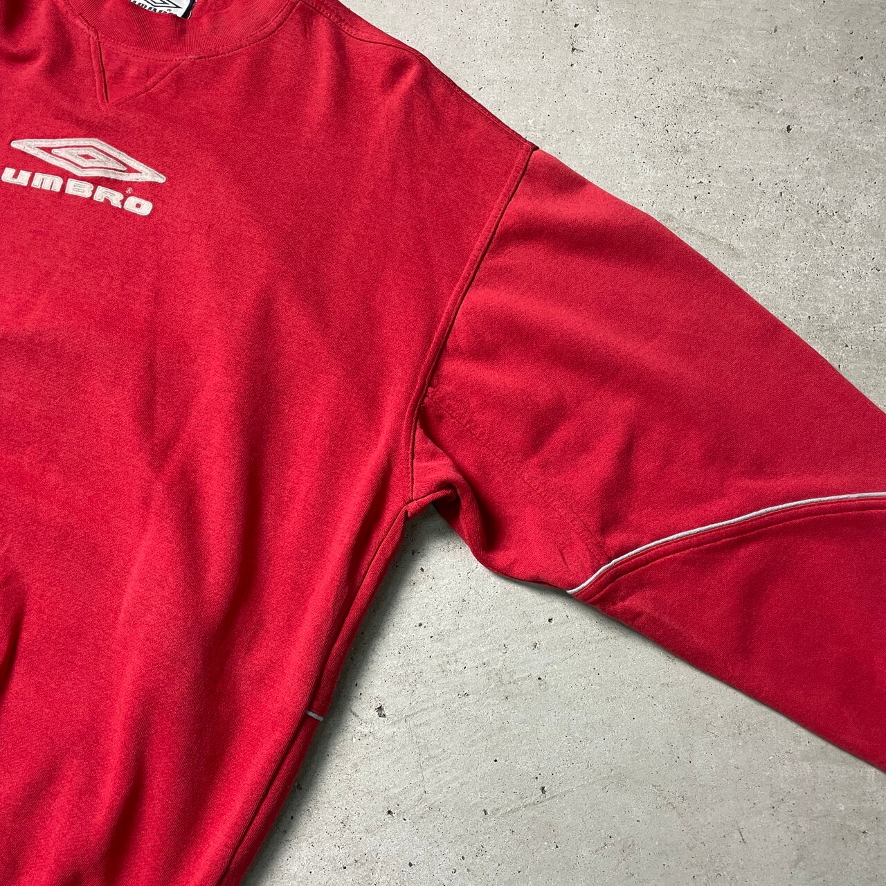90年代 UMBRO アンブロ ラインデザイン フロントロゴ刺繍 スウェット 