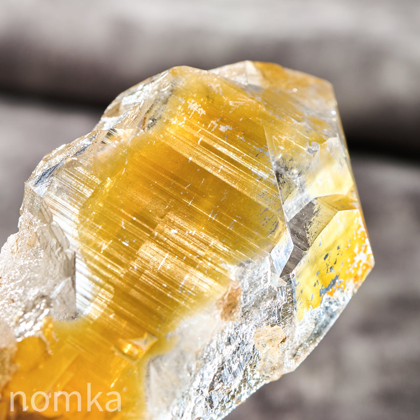 トップクオリティ】ゴールデンヒーラーヒマラヤ水晶原石(ネパール