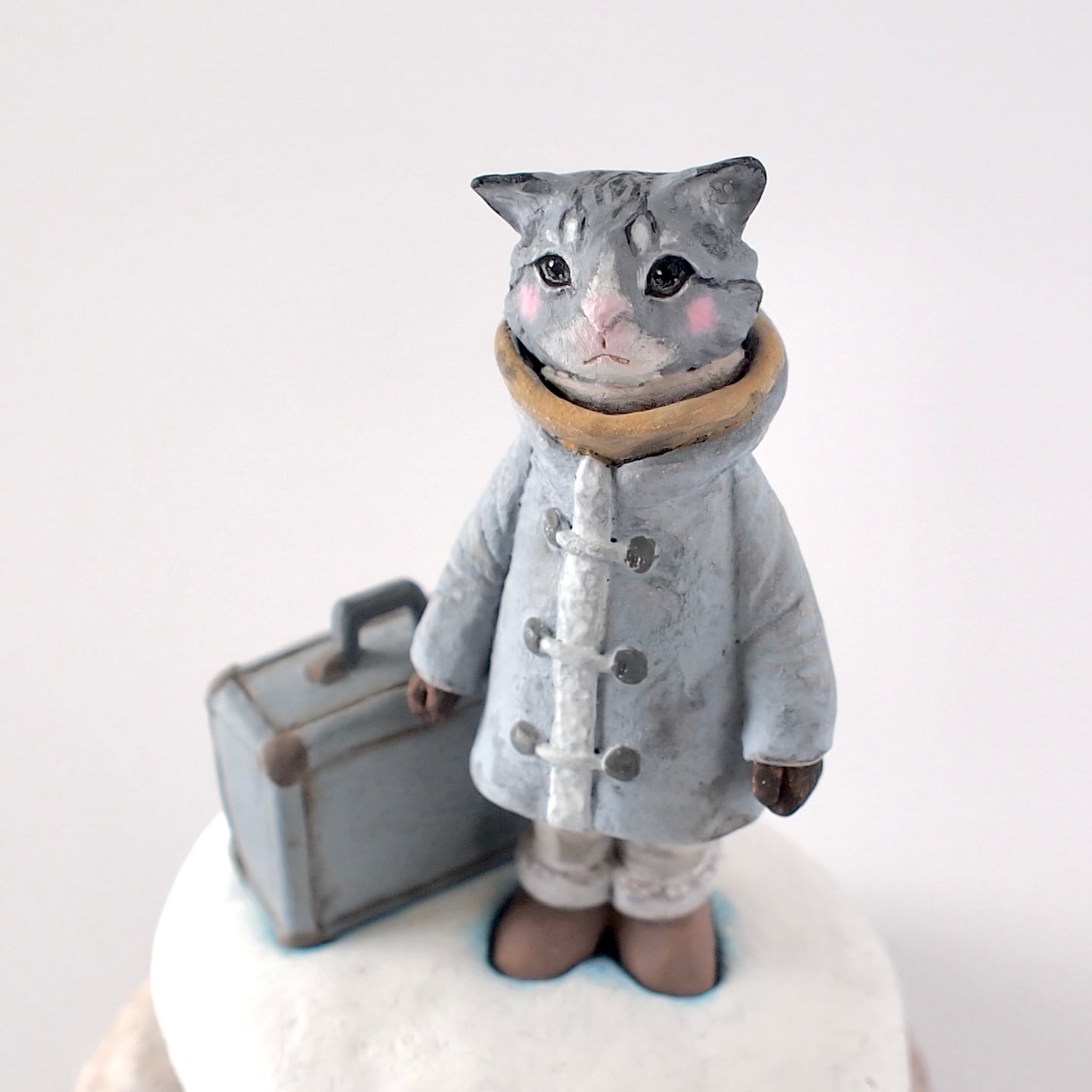 猫の塑像 - 冬の旅