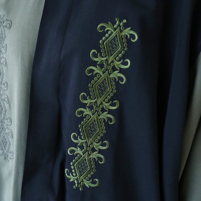 "刺繍" bi-color switching design loose silhouette shirt