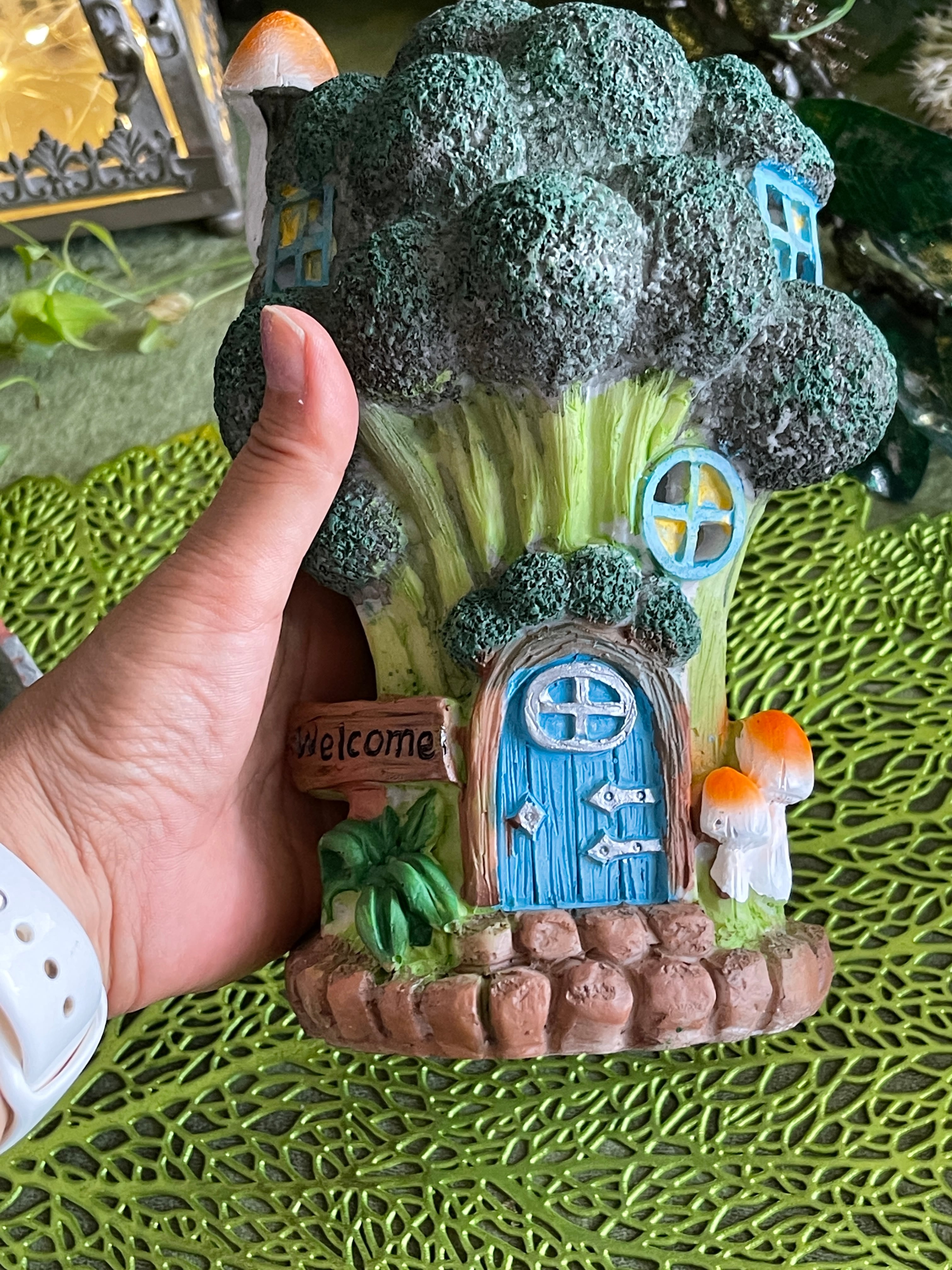 フェアリーシリーズ』ブロッコリーの秘密の妖精の家 ソーラー Secret