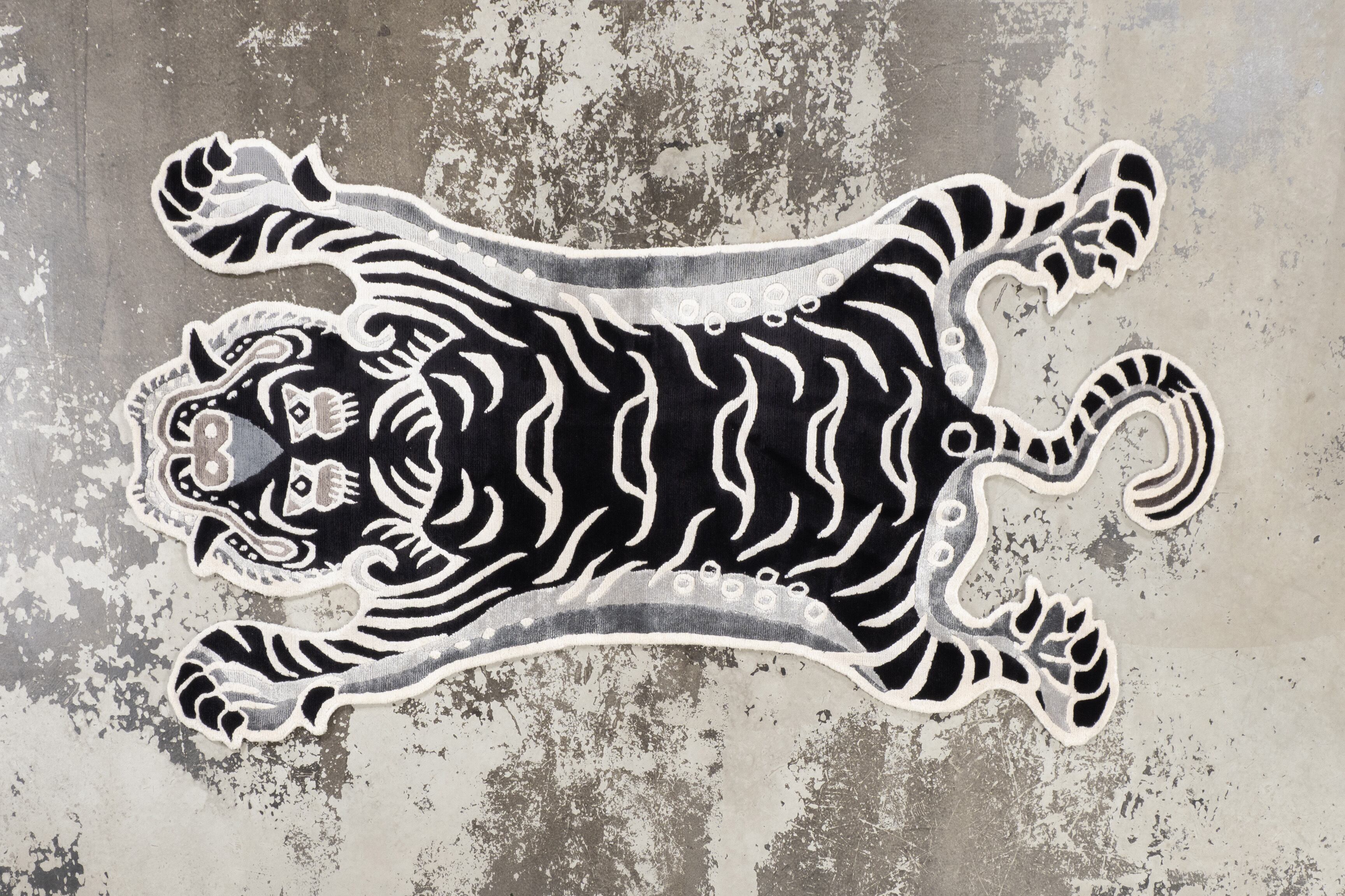 Tibetan Tiger Rug 《Mサイズ•シルク•オリジナル•モノクロバージョン