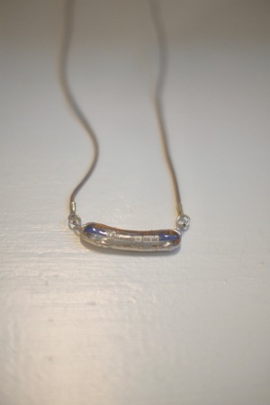 Bean Shaped Stone Pendant Necklace / BLUE