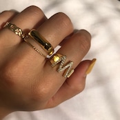 イニシャルリング