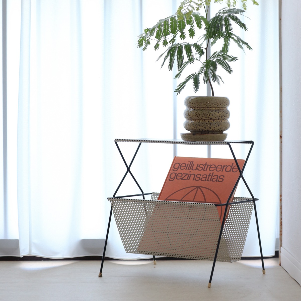 METAL MAGAZINE RACK with tabletop | Pilastro | 1950-60s | vintage 