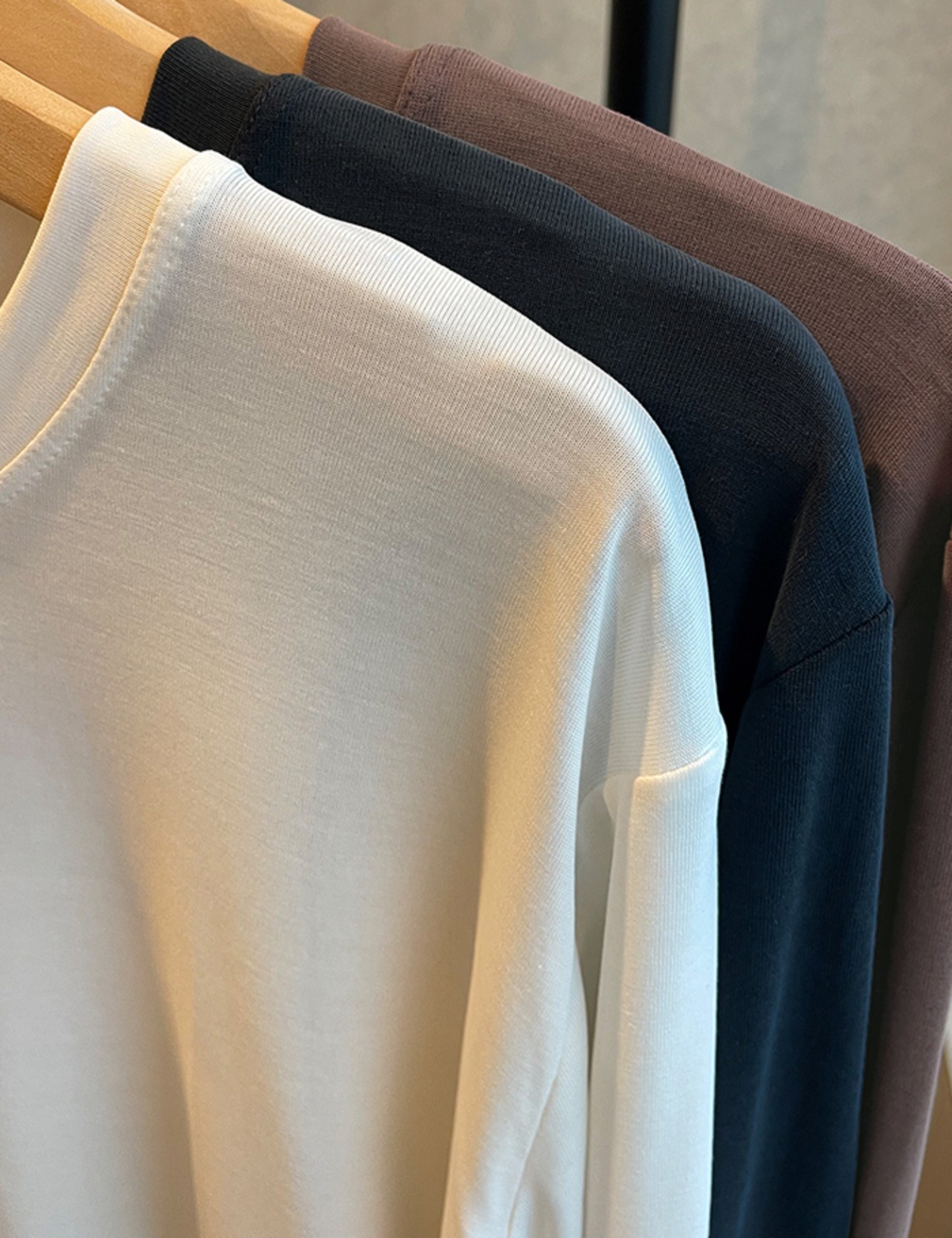 【再販5％OFF・3日間】Silky Simple Tops_6colors