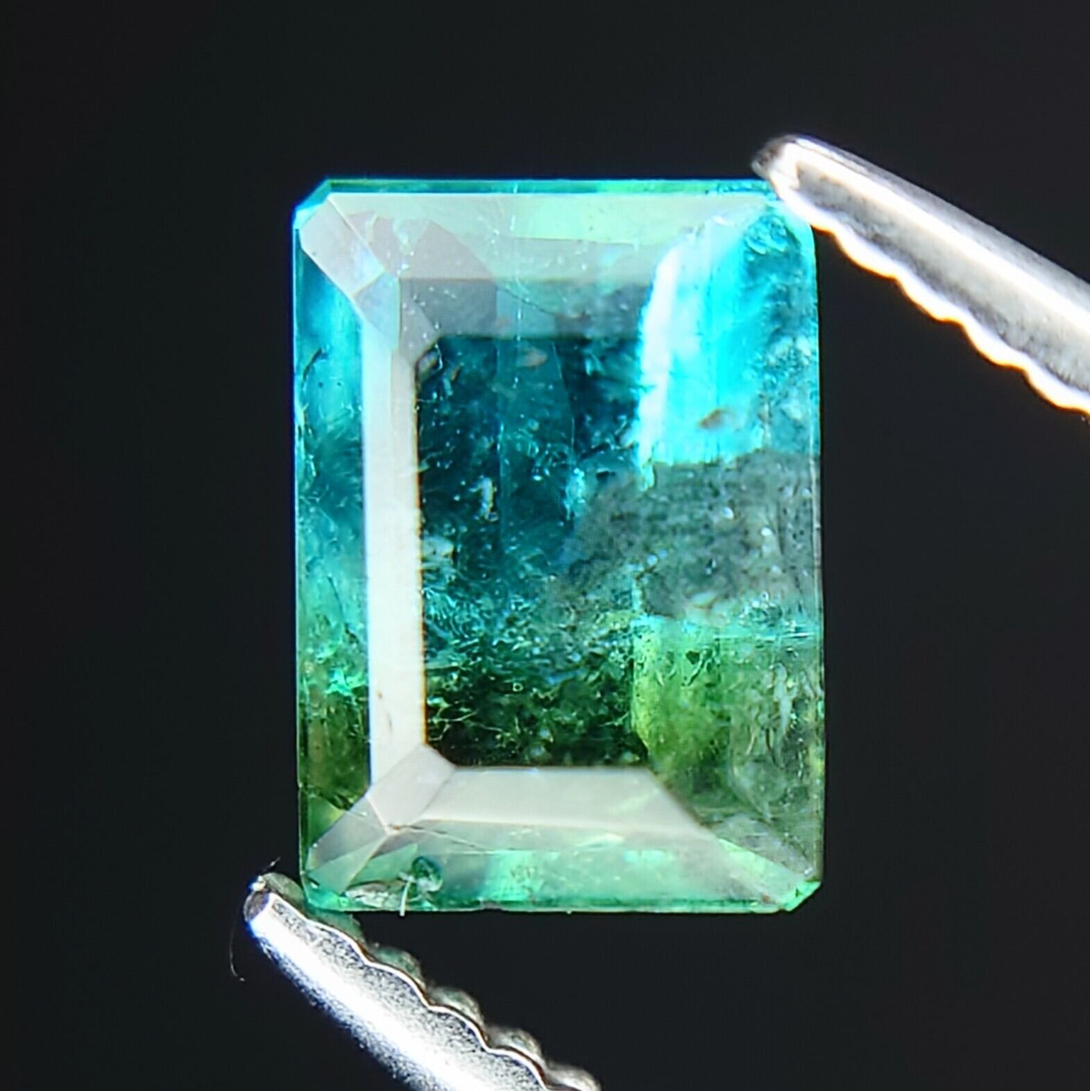 極希少 Paraiba Tourmaline Brazil【Zoned Greenish Blue＆Green】0.26