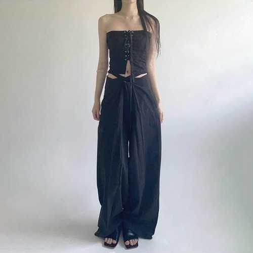 【予約販売】 ワイドパンツ レディース パンツ ボトムス ホワイト ブラック ウエストマーク 変形 こなれ感 大人可愛い  シンプル おしゃれ 韓国  旅行 バカンス 春 夏 デート トレンド S/M/L