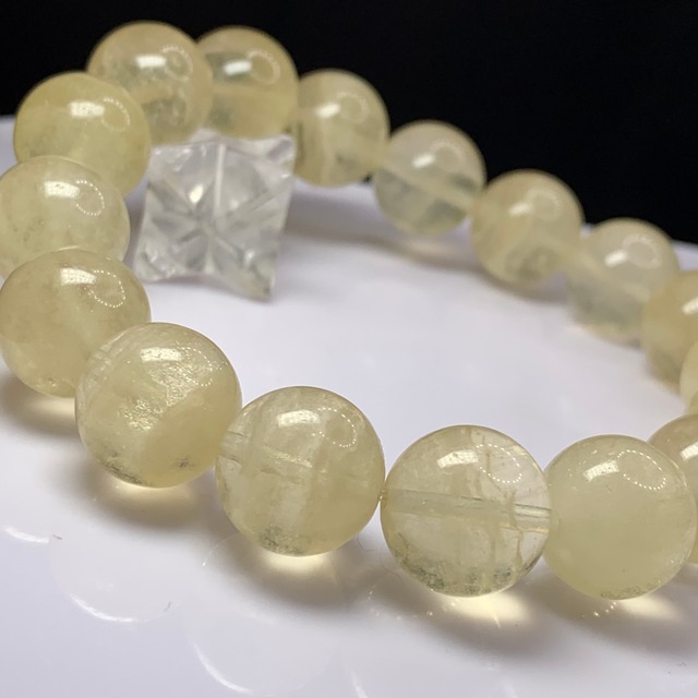 2.ミルキーイエローフローライトブレスレット