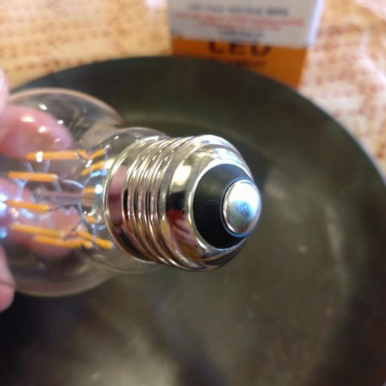 10Filament LED Clear A60 Light bulb E26/Equivalent 8W/750LM/Warm White
