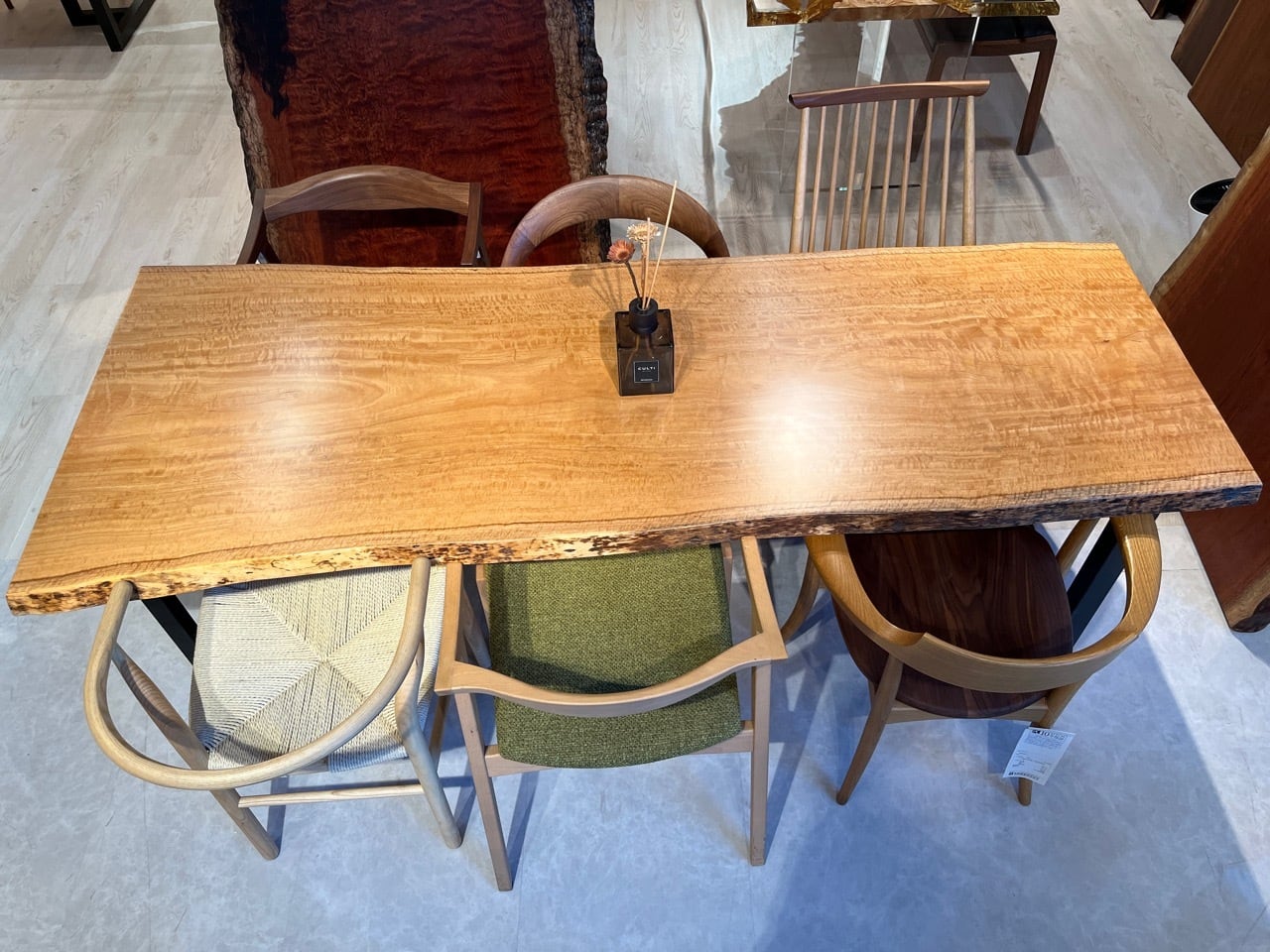 チュアート_2100×670-890×43_青山店_テーブル天板/一枚板 18501 | 千年