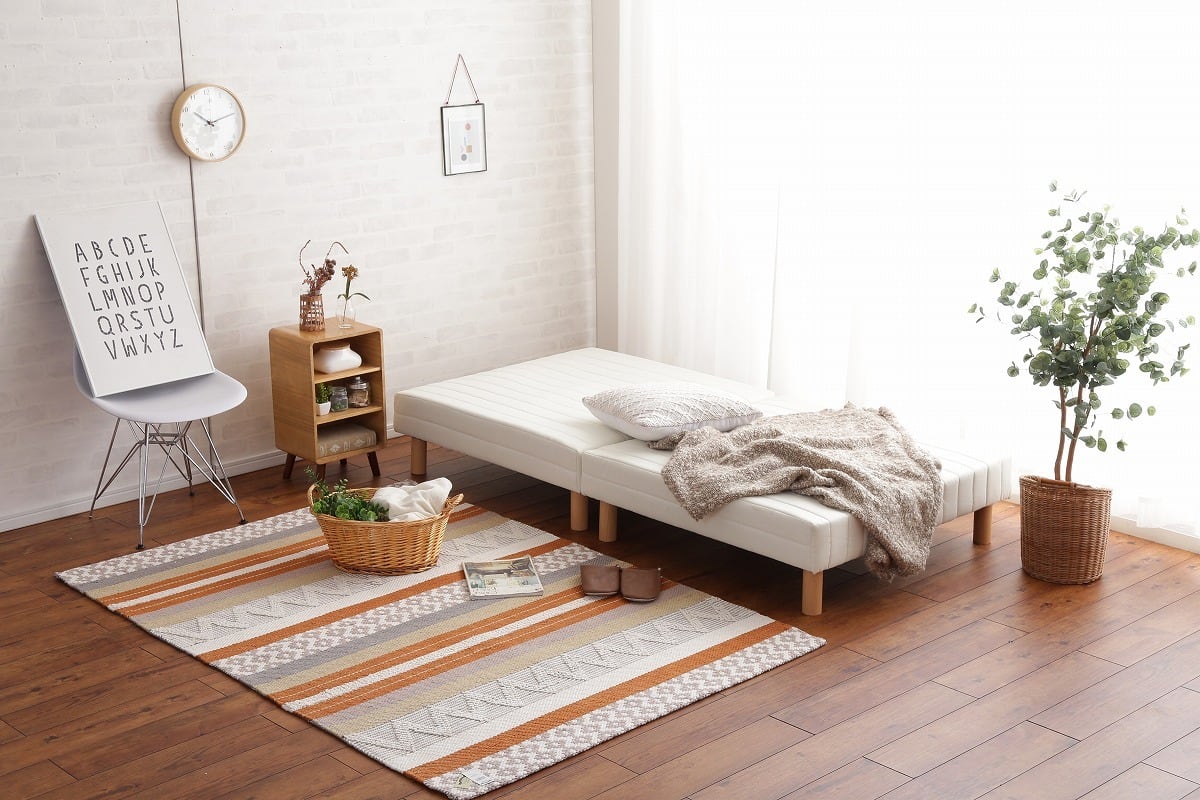 送料無料 脚付き マットレスベッド セミダブル ホワイト 保証 セミダブルベッド セミダブル] 脚付きマットレスベッド ボンネルコイル仕様