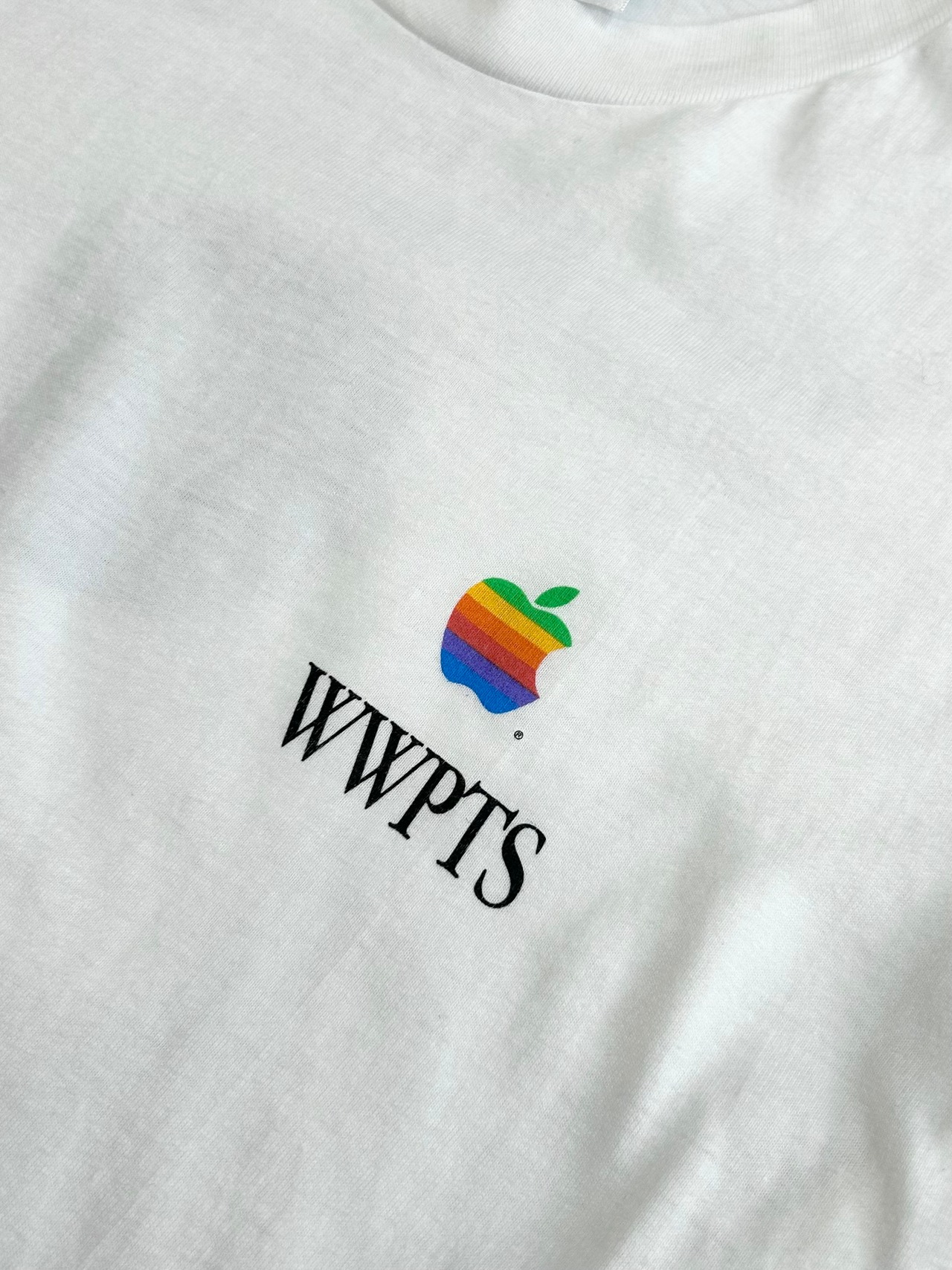 90s "Apple" L/S Tee Size M
