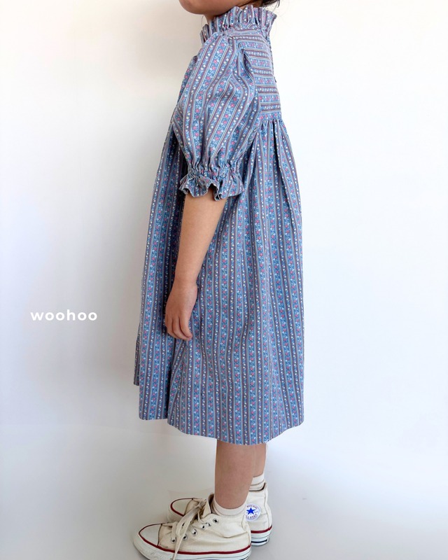 【4-5T相当・vintage】フローラル柄ワンピース