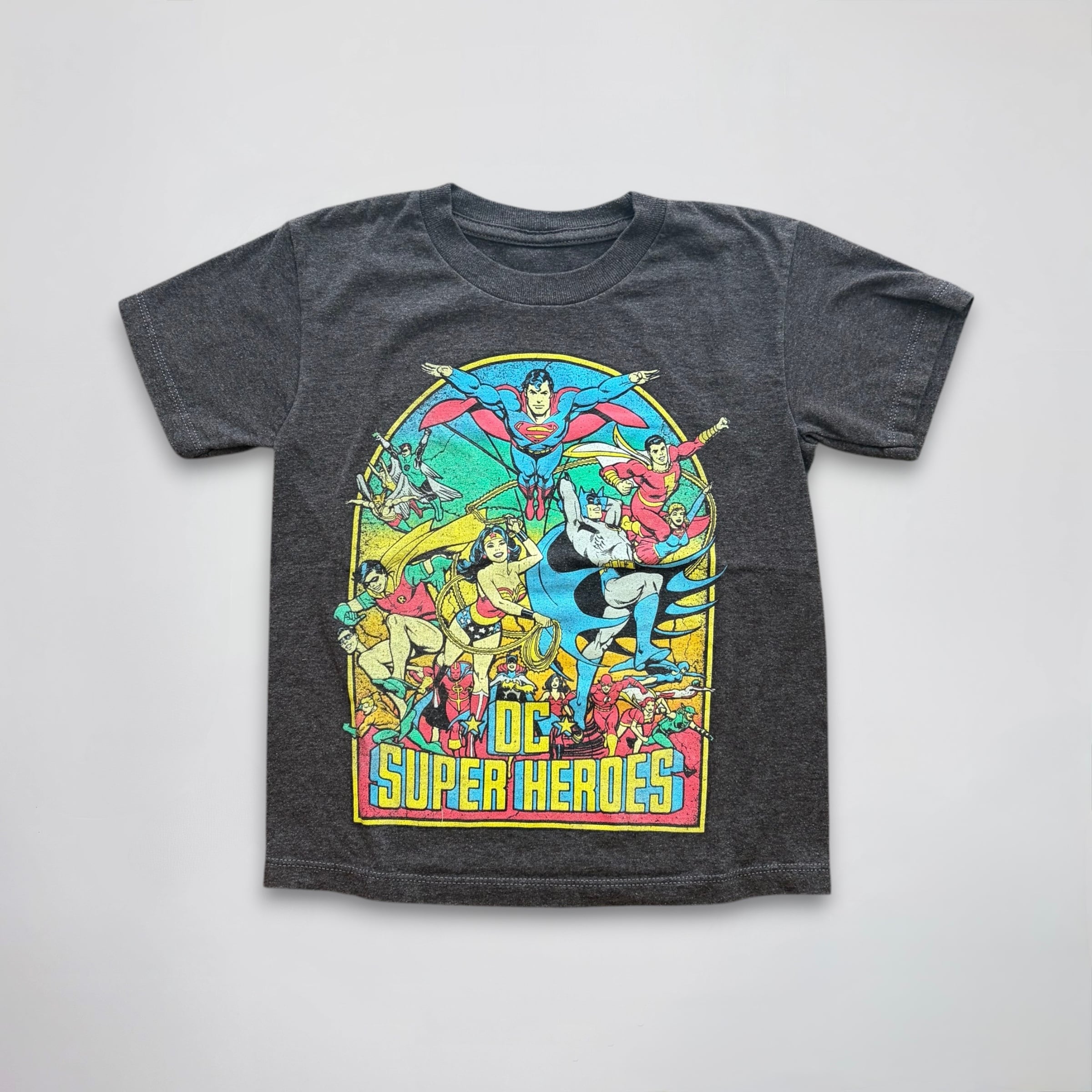 【5-6T】DC Justice League Super heroes T-shirt ジャスティスリーグ スーパーヒーロー Tシャツ (スーパーマン・バットマン・ワンダーウーマン…etc)