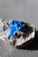 ペンタゴナイト  Pentagonite  ｜天然石 原石 鉱物 パワーストーン｜st00419