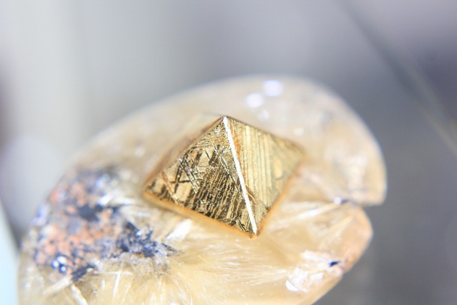 特別品ギベオン✨ゴールドピラミッド