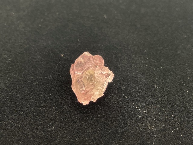 クラスター（ローズクォーツ原石）